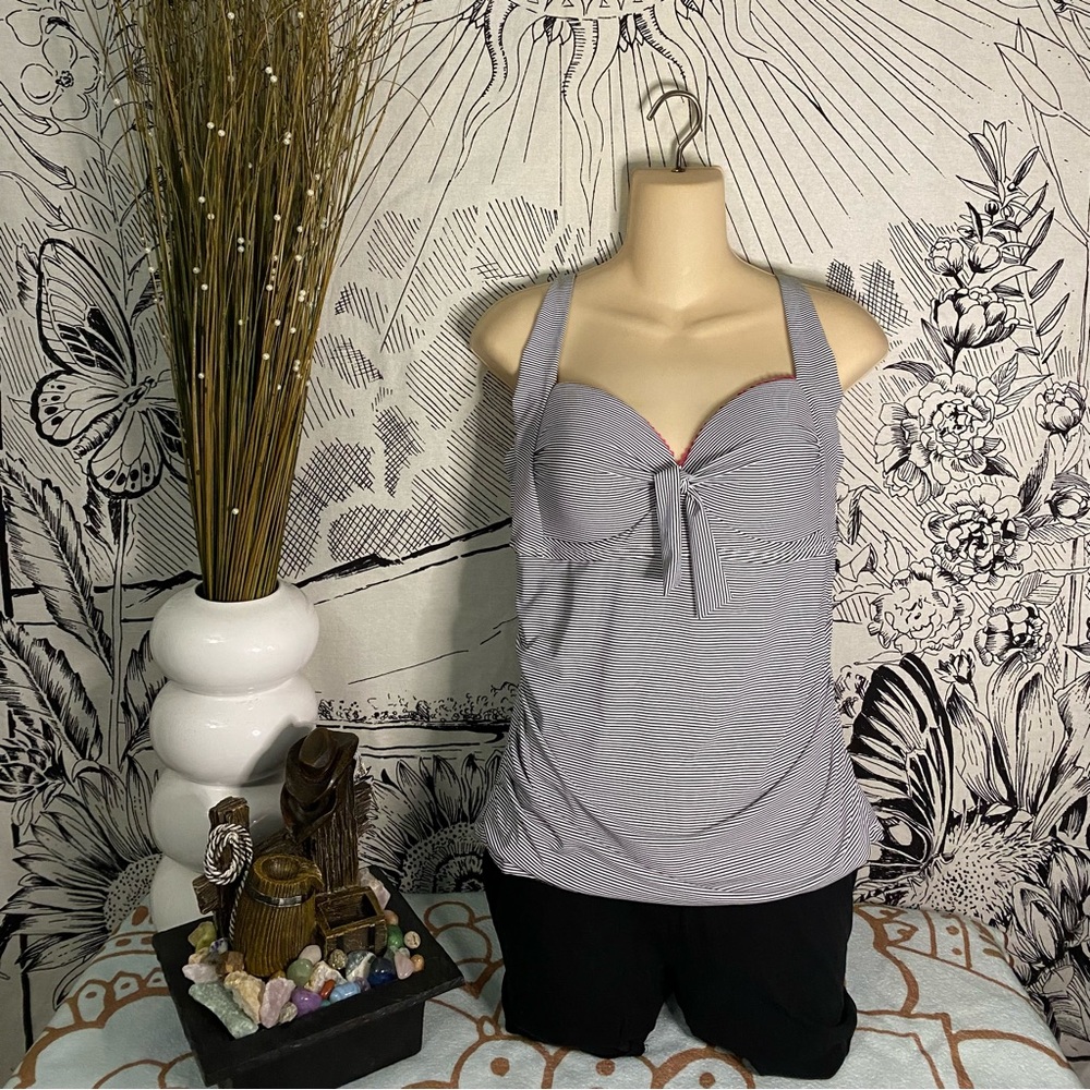 Anne Cole tankini blue and white stripes with formed cups size large